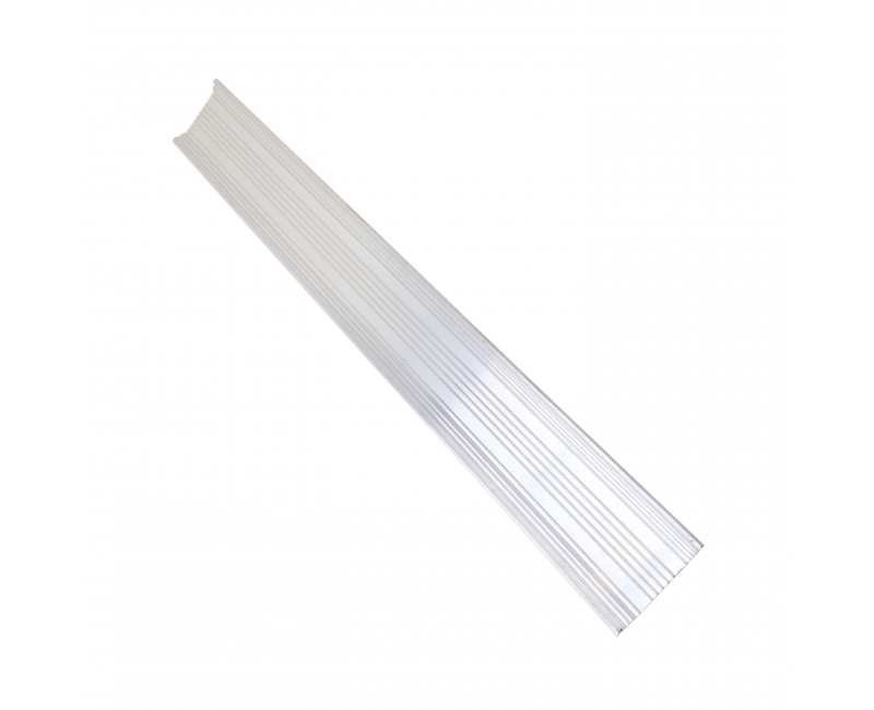 PLANCHE DE TERRASSE EN ALUMINIUM EXTRUDE X 1100 MM