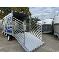 ISUZU M21 + BÉTAILLÈRE OVIN 2 ÉTAGES