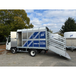 ISUZU M21 + BÉTAILLÈRE OVIN 2 ÉTAGES