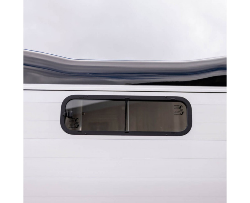 FENÊTRE LATÉRALE GAUCHE 230X800