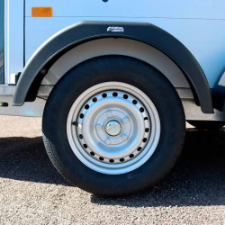 GARDE-BOUE AVEC LOGO CHEVAL LIBERTÉ 13 POUCES