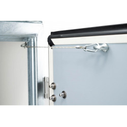 FOURGON ROADSTER 220